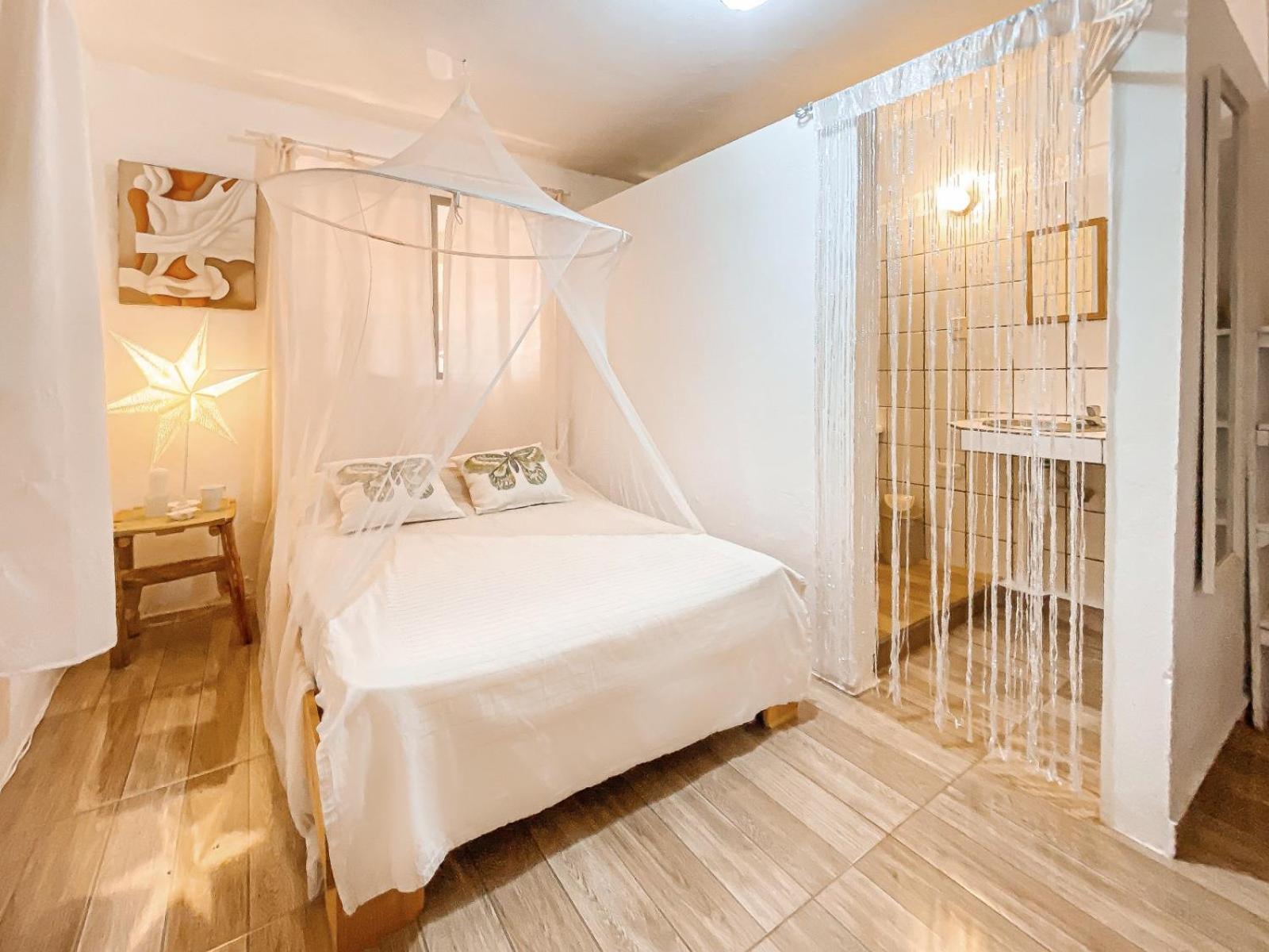 לאס גלראס La Hacienda Guest House מראה חיצוני תמונה